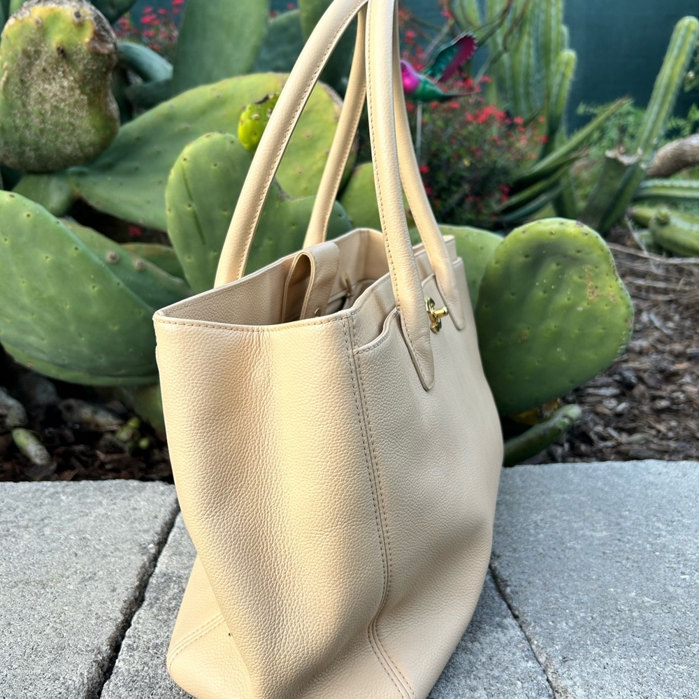 Chanel Turnlock Tote - Picture 7 of 13